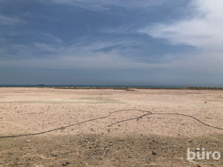 Foto 5 de TERRENO INDUSTRIAL  EN VENTA  FRENTE AL  MAR , SECTOR CONCHUELA, PARACAS