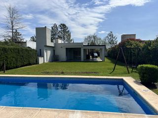vendo Casa en Tierra de Sueños 1