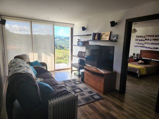 Foto 3 de Casa de Venta – Challuabamba  4 dormitorios máster 4 garajes, áres verdes