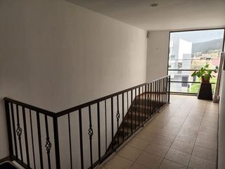 Foto 6 de Casa de Venta – Challuabamba  4 dormitorios máster 4 garajes, áres verdes