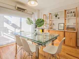 Oportunidad!! Hermoso monoambiente reciclado a 2 ambientes. Muy luminoso!