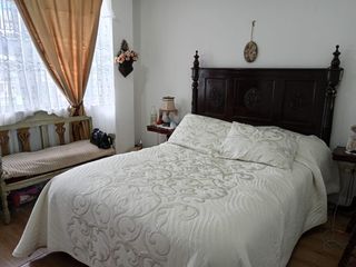 VENTA HERMOSO DEPARTAMENTO UBICADO EN EL BATAN IDEAL PARA VIVIENDA U OFICINA 178m2