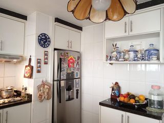 VENTA HERMOSO DEPARTAMENTO UBICADO EN EL BATAN IDEAL PARA VIVIENDA U OFICINA 178m2