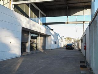 Deposito industrial con oficinas en El Talar - Tigre