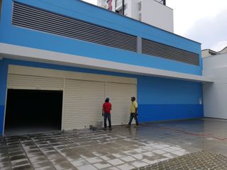 Foto 2 de 480 M2 DE LOCAL COMERCIAL - DOBLE ALTURA CON PARQUEADEROS