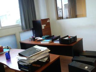 Alquiler Oficina 150 m2 en Montserrat en edificio de categoría