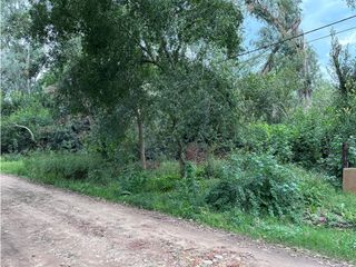 Foto 2 de Lote en venta en Barrio Bosquecitos en Brandsen