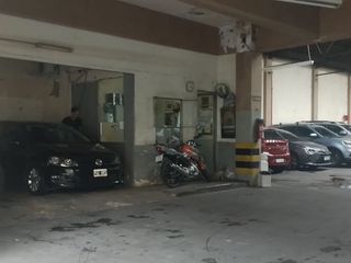 Venta Garaje-estacionamiento  Flores funcionando