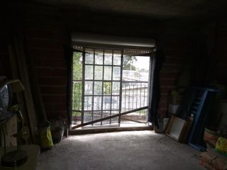 Foto 6 de Venta en block de dos locales y cuatro departamentos González catán