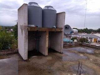 Foto 5 de Venta en block de dos locales y cuatro departamentos González catán