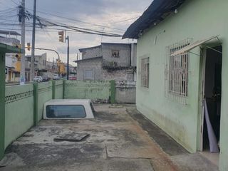 Foto 2 de VENTA DE CASA ESQUINERA EN SUROESTE (GV)