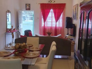 Foto 3 de VENTA DE CASA ESQUINERA EN SUROESTE (GV)