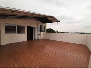 SE VENDE CASA COMERCIAL ESQUINERA DE 6 NIVELES