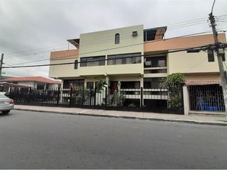 SE VENDE CASA COMERCIAL ESQUINERA DE 6 NIVELES