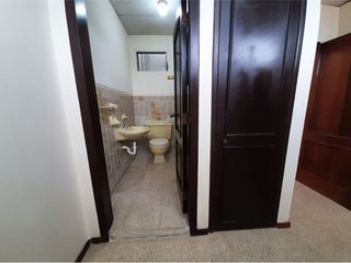 Foto 10 de SE VENDE CASA COMERCIAL ESQUINERA DE 6 NIVELES