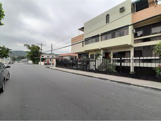 SE VENDE CASA COMERCIAL ESQUINERA DE 6 NIVELES