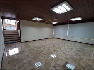 SE VENDE CASA COMERCIAL ESQUINERA DE 6 NIVELES