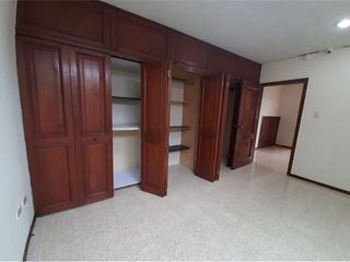 SE VENDE CASA COMERCIAL ESQUINERA DE 6 NIVELES