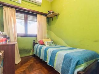 PH en venta - 4 Dormitorios 1 Baño - 116Mts2 - Quilmes