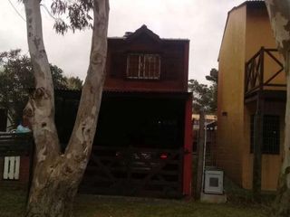 Casa en venta - 2 dormitorios 2 baños - Cochera - 127mts2 - Mar Del Tuyú