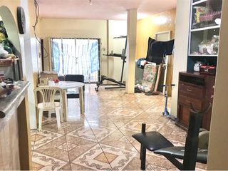 Foto 1 de Casa Rentera de Venta  en manta Zona Sur de Manabí