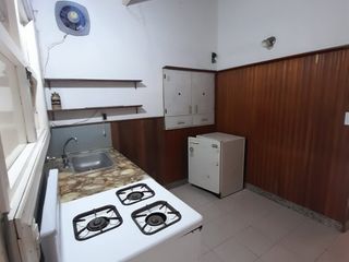 Foto 18 de Don Bosco al 200. Solido chalet 3 amb con dependencia, garage y patio con quincho