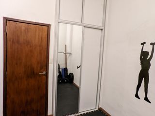 VENTA DPTO. 3 AMB. CON BALCON EXCELENTE ESTADO
