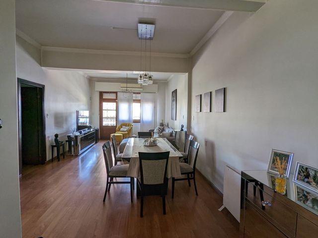 VENTA DPTO. 3 AMB. CON BALCON EXCELENTE ESTADO