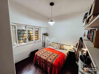 Casa en venta - 3 Dormitorios 2 Baños - 175Mts2 - La Plata