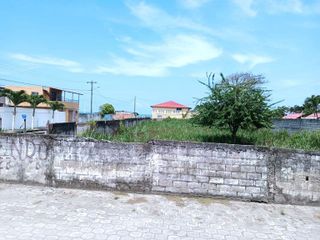 Vendo terreno de 1.268 m2 en primera linea de playa, Tonsupa