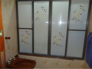 CASAS EN VENTA EN LA PLATA DE CUATRO DORMITORIOS