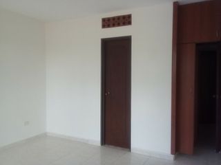 Foto 9 de edificio en venta en la pradera. Cod V14055