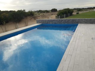 Foto 14 de Departamento en Alquiler Temporario Febrero 2025 4 amb Costa Esmeralda 0600