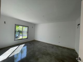 Foto 23 de Venta Casa 5 ambientes,  San Isidro Labrador.