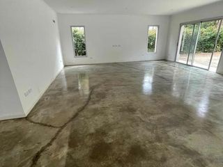 Foto 10 de Venta Casa 5 ambientes,  San Isidro Labrador.