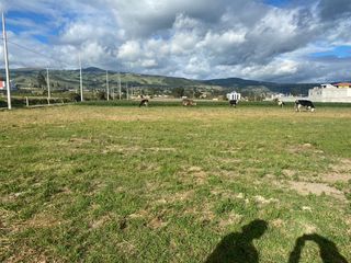 Terreno en  venta Cerca de la ESPE de 2.500m² en Belisario Quevedo, Latacunga