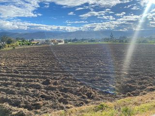 Terreno en  venta Cerca de la ESPE de 2.500m² en Belisario Quevedo, Latacunga