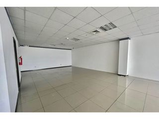 Samborondon Xima oficina de 270 m2 en alquiler 