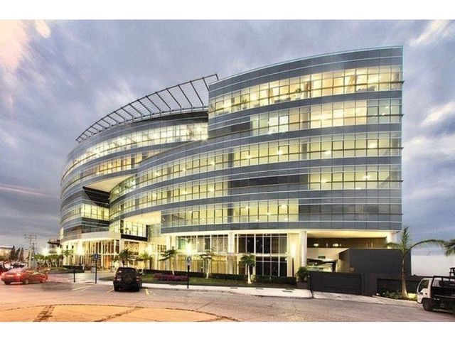 Samborondon Xima oficina de 270 m2 en alquiler 