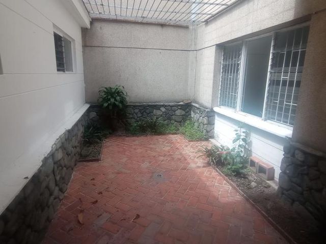 CASALOTE en ARRIENDO en Medellín Laureles