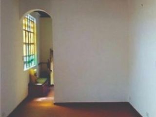 Foto 3 de Excelente Dpto Tipo Casa 3 AMB AMPLIOS c/ COCHERA Al Frente