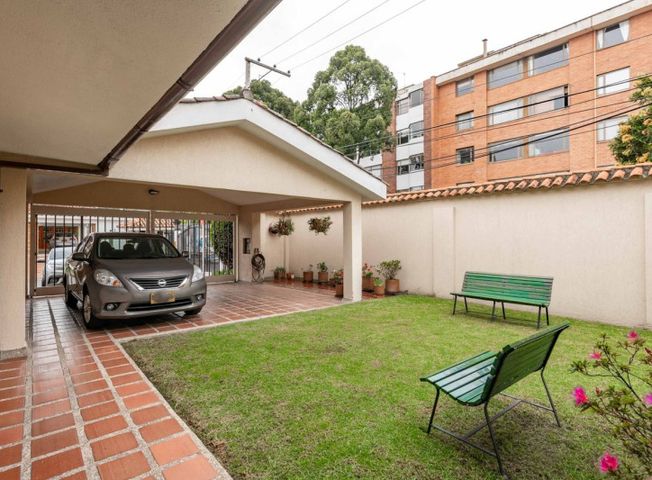place photo 25