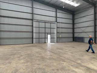 Foto 4 de GALPON en  Aquiler, Parque Industrial en Polo 52, Dos Naves con total de 1000 m2