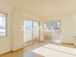 Vende depto 3 dorm y cochera Pionero 3 Cipolletti