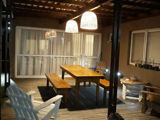 Foto 6 de 2025 - EN ALQUILER - PINAMAR - OSTENDE - MODERNA CASA 3 DORM 3 BAÃOS Y QUINCHO