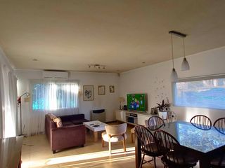 Foto 13 de 2025 - EN ALQUILER - PINAMAR - OSTENDE - MODERNA CASA 3 DORM 3 BAÃOS Y QUINCHO