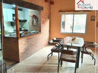 Foto 3 de CASA CON DEPARTAMENTO EN VENTA A 10 MIN DE VILLA DE MERLO