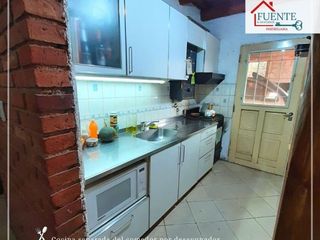 Foto 5 de CASA CON DEPARTAMENTO EN VENTA A 10 MIN DE VILLA DE MERLO