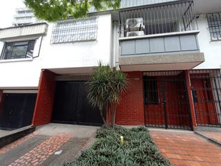 Foto 1 de oficina en arriendo en santa mónica residencial. Cod A4925