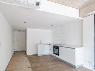 Loft  divisible con cochera en Venta , piso 34, en Quartier Del Bajo Torre 2 .